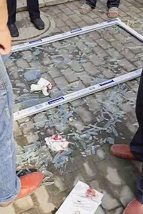 085754cvtzk3wug577604v.gif