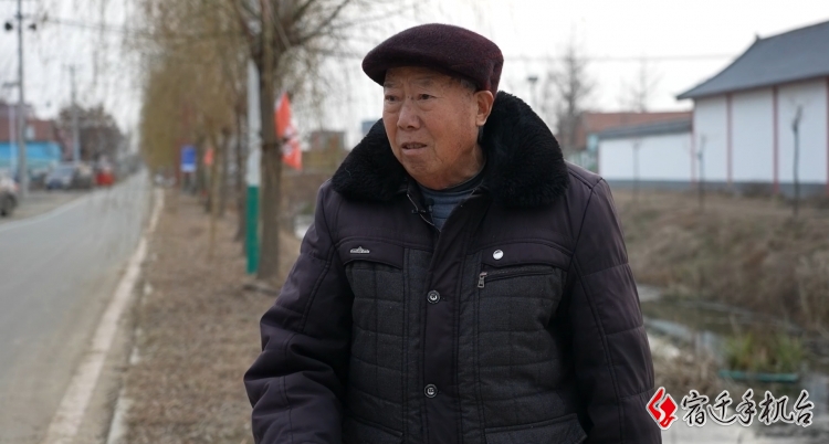  开荒 修桥 架路灯 做乡亲的“贴心人”！