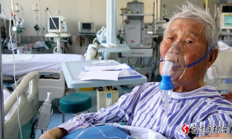 脱离呼吸机 走出重症室 60％以上的危重病人康复了！
