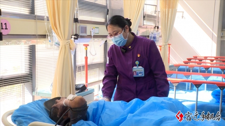 急诊室护士王双双：从业13年 每天工作像打仗