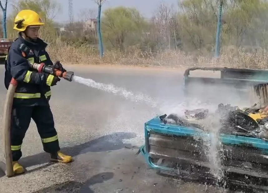 电动三轮车变“火”车，宿迁消防“秒”出警